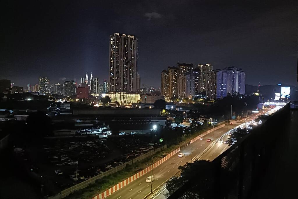 Cozy Flexus Signature 4 Guests Pool Nflix Hbo Kuala Lumpur Buitenkant foto